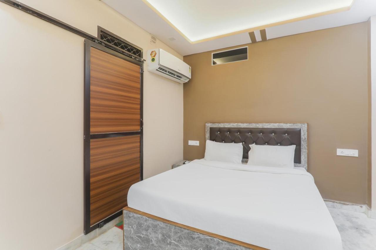 Oyo Tripureswari Guest House Puri Kültér fotó