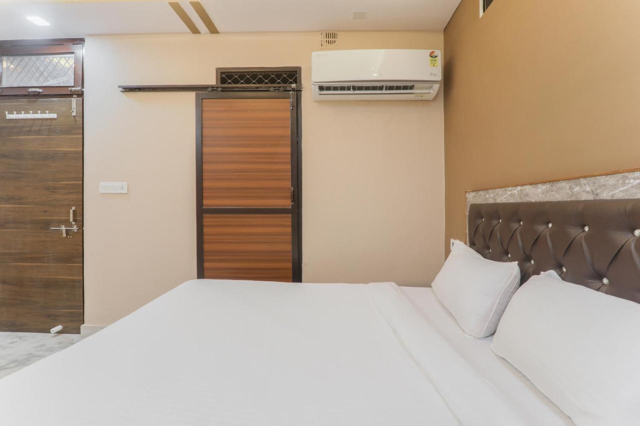Oyo Tripureswari Guest House Puri Kültér fotó
