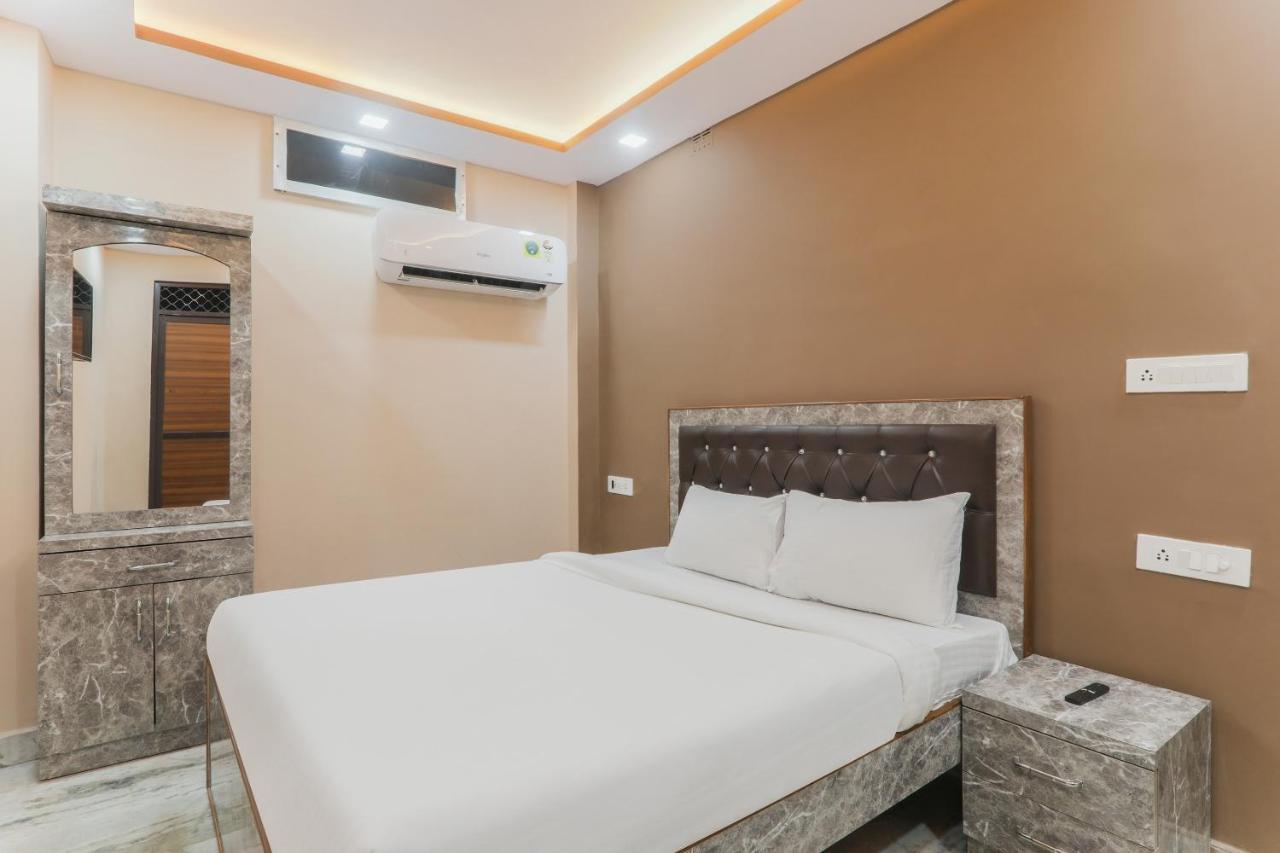 Oyo Tripureswari Guest House Puri Kültér fotó
